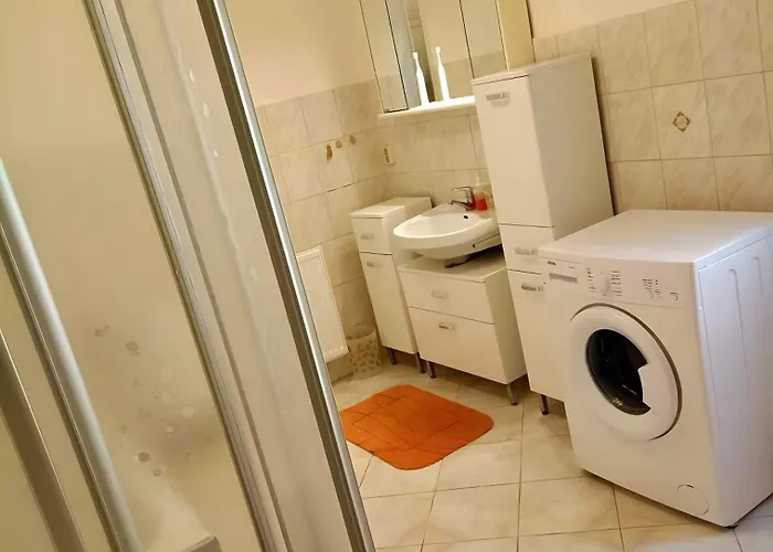 Gaestehaus * Neustadt an der Orla